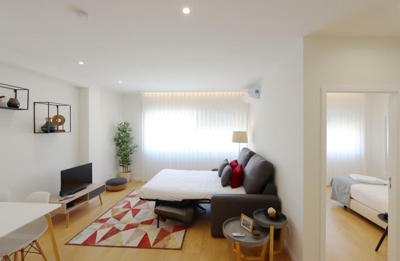 Hm - Living Batalha Square 2 Apartment Porto Exterior photo