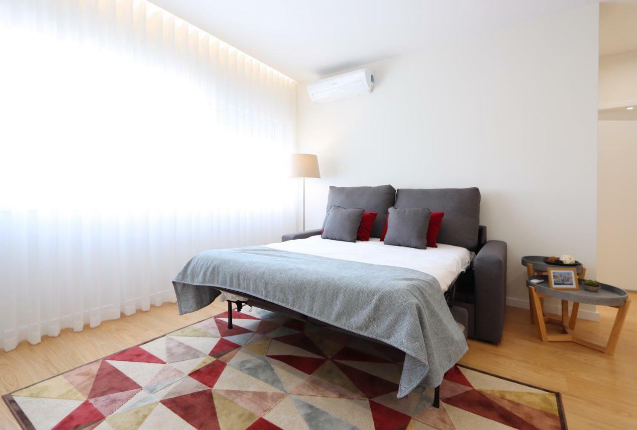 Hm - Living Batalha Square 2 Apartment Porto Exterior photo